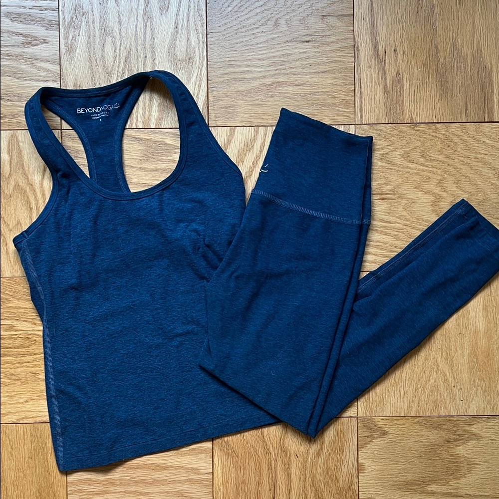 SMALL Beyond Yoga Blue Tank and Leggings Set